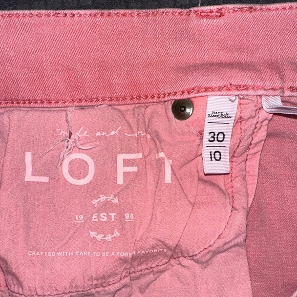 LIMITED TIME $4 ITEM!! LOFT Pink Cropped Jeans - Picture 6 of 6